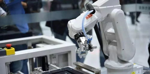 智造未來 把握趨勢，以創新技術驅動智能工廠與機器人研發